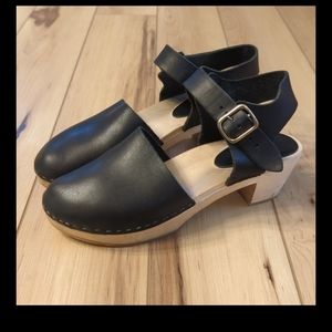 BRYR Emma Wooden Clog Platform Shoes Black 40/10 Mid Height Closed Toe